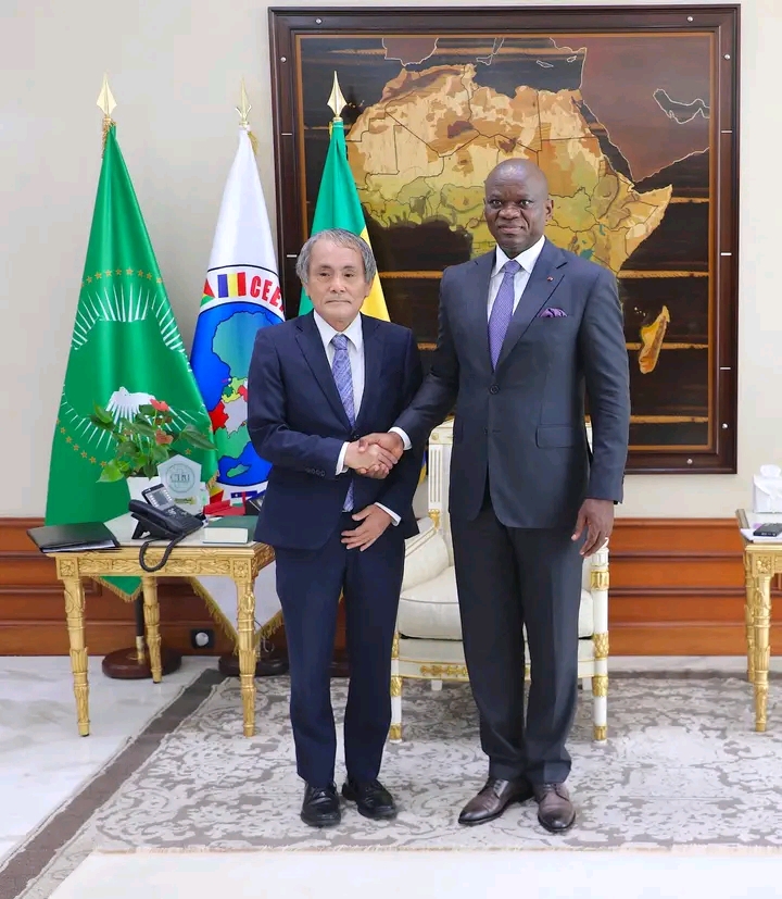 Libreville – Le Président Oligui Nguema reçoit des diplomates et un ministre congolais 1759492240743