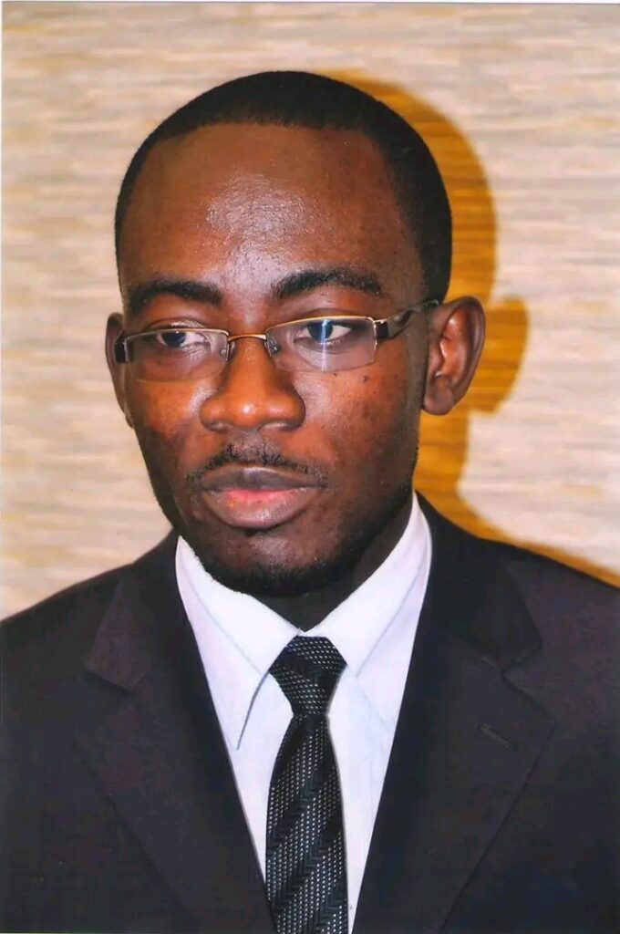 Clin d'oeil : Joyce Laffitte une figure emblématique de la scène politique. 1761742483701