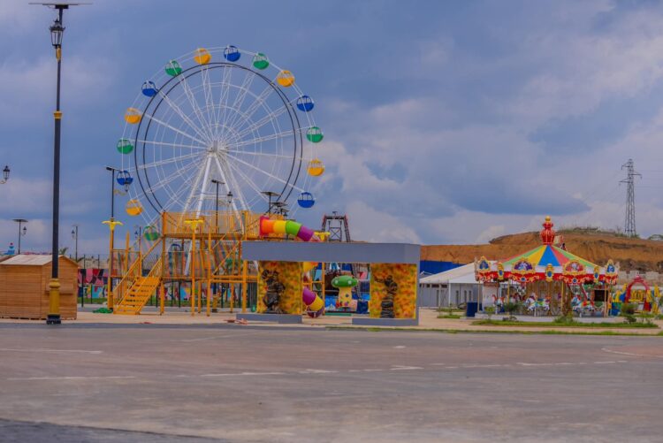 Franceville : une foire moderne voit le jour img 20251018 wa0015(1)