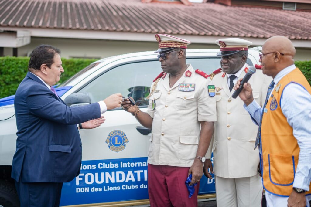 Le Lions Club offre un don à l’Institut de Cancérologie d’Akanda (ICA) img 20251121 wa0042