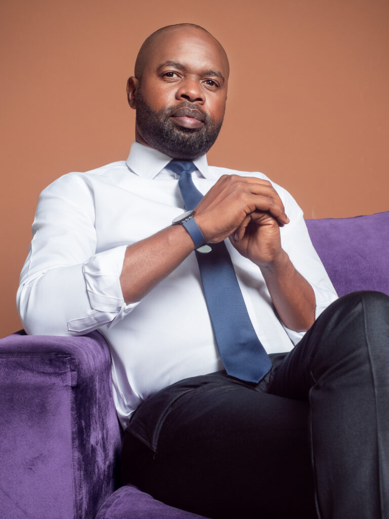 Clin d’œil de la semaine : Thomas Régis Ondo Essima (TROE) p2044186