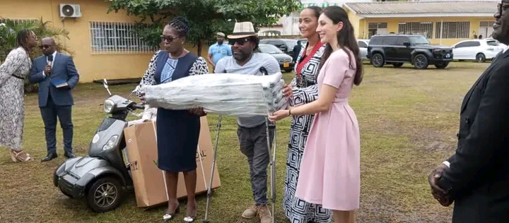 Unicef Remise du matériel orthopédiques chifre.info