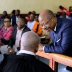 bilie by nze et son avocat au procs sur les rseaux sociaux au tribunal 768x491