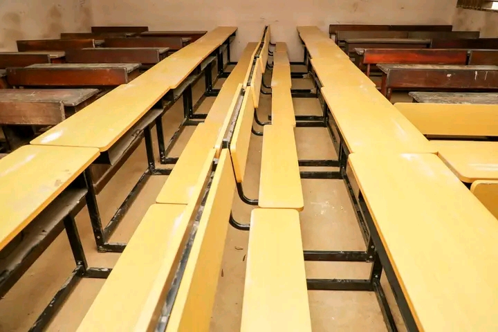 Kango : 200 tables-bancs pour améliorer les conditions d’apprentissage des élèves 1000630739